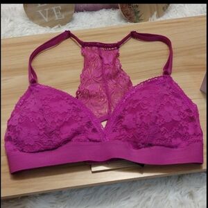 XOXO Lace Bralette in Magenta Padded Small